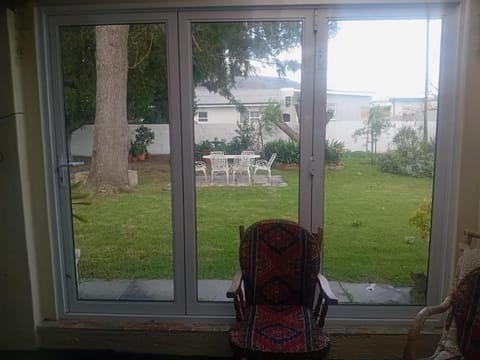 Out of Africa in Sandbaai, Hermanus House in Western Cape