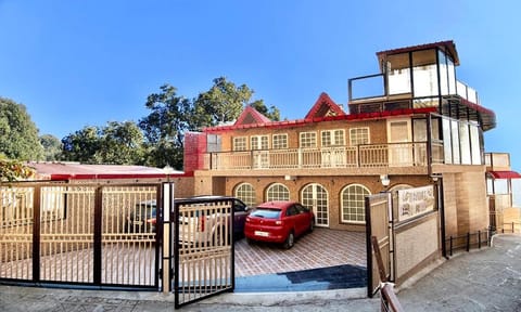Property building, Day