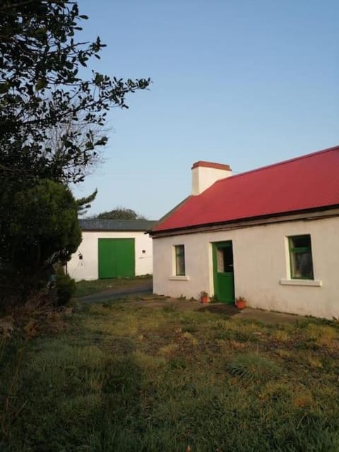 -Going back in time- 200 year old farmhouse House in County Clare