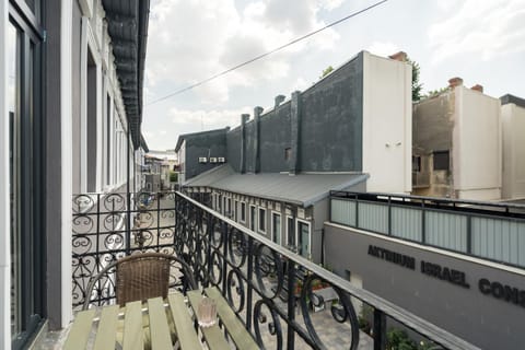 Property building, View (from property/room), Balcony/Terrace