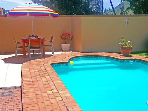 Swimming pool, Swimming pool, Internal: Not applicable to any particular room