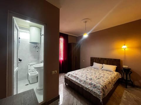 Toilet, Bed, Bathroom, Bedroom, towels