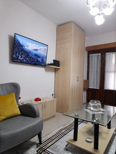 TV and multimedia, Living room, wardrobe