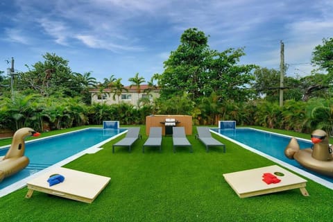 Luxury Duplex in Heart of Fort Lauderdale Near The Beach Villa in Fort Lauderdale