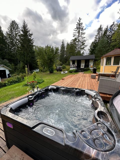 Mökki Kirkkonummi Chalet in Uusimaa