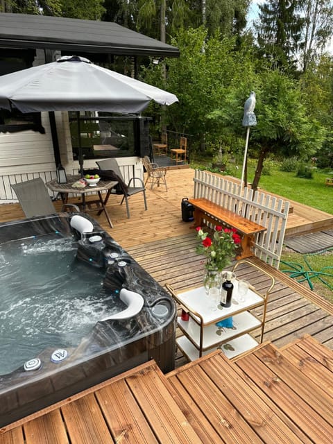 Mökki Kirkkonummi Chalet in Uusimaa