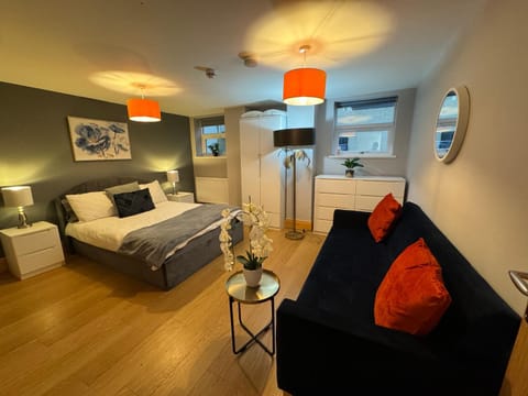 West Midlands-2 Double Bed Room Apartment Apartment in England