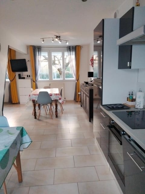 Communal kitchen, dishwasher, washing machine