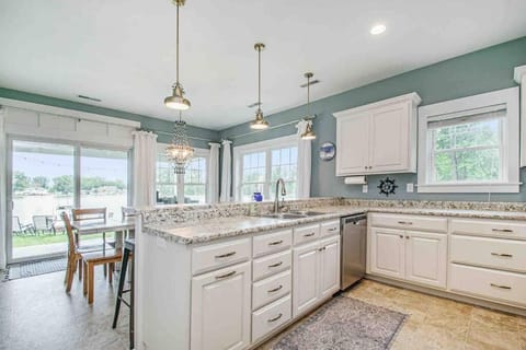 The Heron House-On The Lake! Villa in Indiana