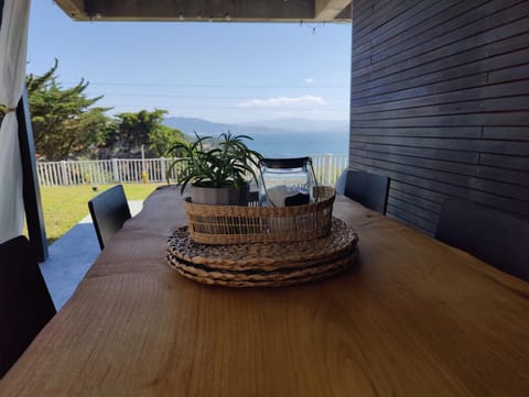 View (from property/room), Balcony/Terrace, Dining area, Sea view