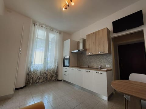 Casa J Apartment in Como