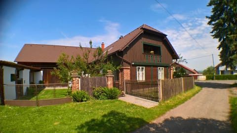 Facade/entrance, Activities