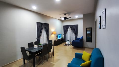 TV and multimedia, Living room, Dining area