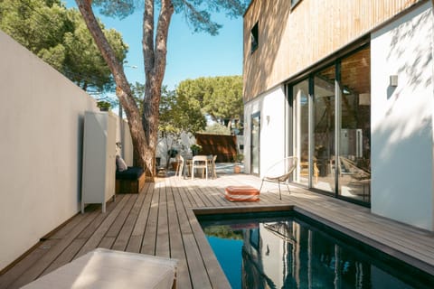 Pool view, Swimming pool