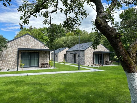Property building, Garden, View (from property/room)