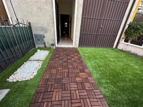Property building, Garden, Garden view, Quiet street view