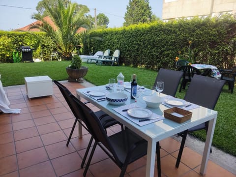 Garden, Dining area