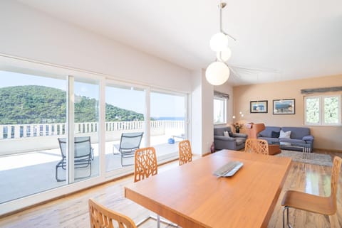 Penthouse Vis à Vis Apartment in Dubrovnik