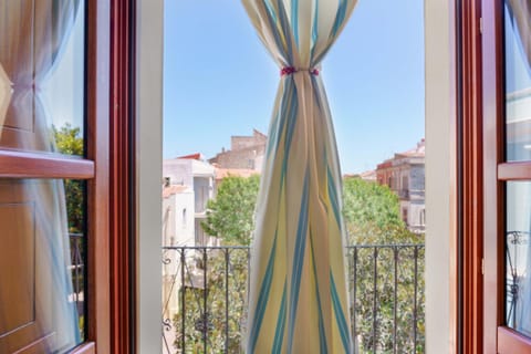 Day, View (from property/room), Balcony/Terrace, City view