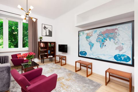 Communal lounge/ TV room, Living room