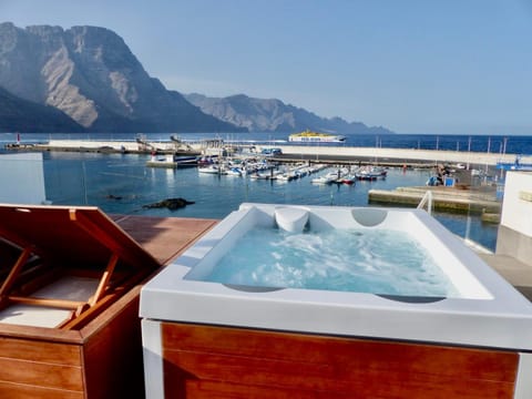 Natural landscape, Hot Tub, Sea view