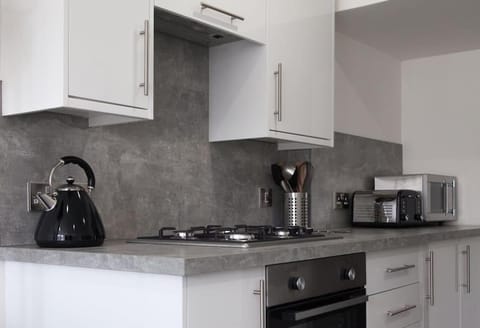 Stunning 2 bed apartment with sea views, Penzance Apartment in Penzance