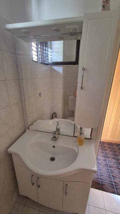 Apartments Bojana Rab Apartment in Supetarska Draga