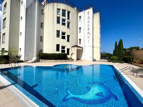 Pool view, Swimming pool