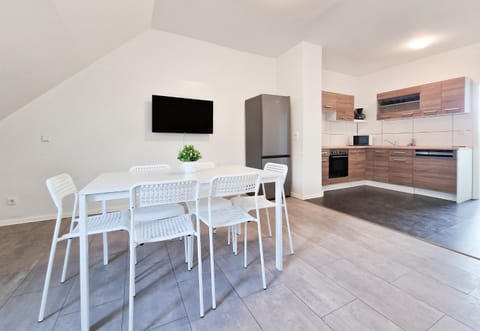 Dining area, Bedroom, dishwasher, minibar, pet friendly, stove, kitchen