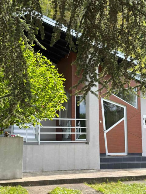 Kuca na Dunavu House in Vojvodina