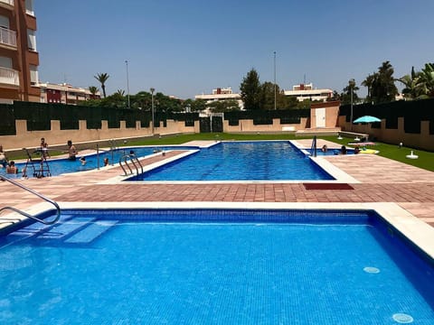 Pool view, Swimming pool, sunbed