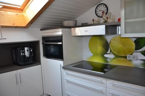 Coffee/tea facilities, Kitchen or kitchenette, dishwasher, minibar, pet friendly, stove, toaster