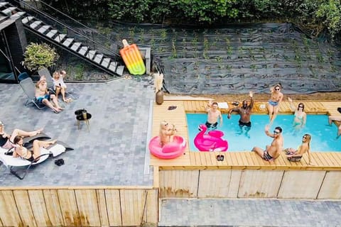 Buenas Noches Villa Standing piscine & wellness Villa in Liège