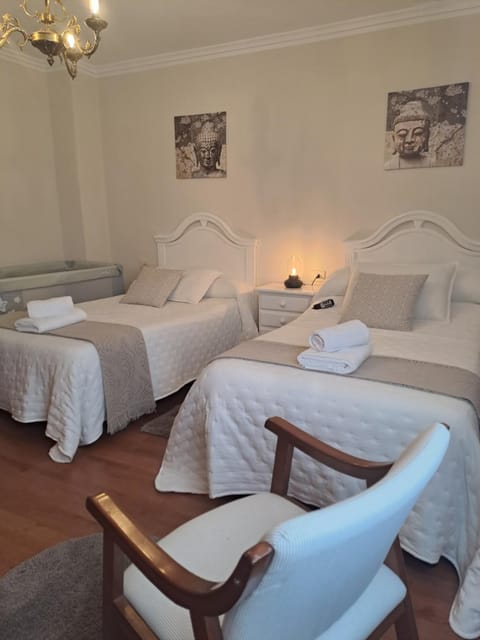 Casa Arieira House in Cangas