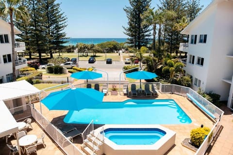 Natural landscape, View (from property/room), Balcony/Terrace, Pool view, Sea view, Swimming pool, sunbed