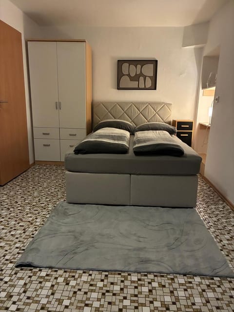 Bed, Photo of the whole room, Bedroom, wardrobe