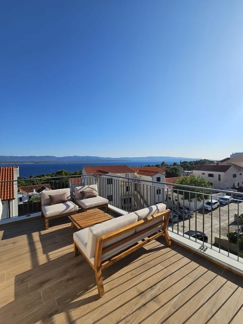View (from property/room), Balcony/Terrace, Seating area, Sea view