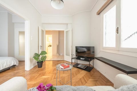 TV and multimedia, Living room, Photo of the whole room, Seating area