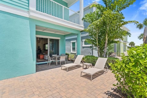 8000 Lost Shaker Lane House in Bay Lake