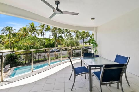 Day, Balcony/Terrace, Pool view, Swimming pool
