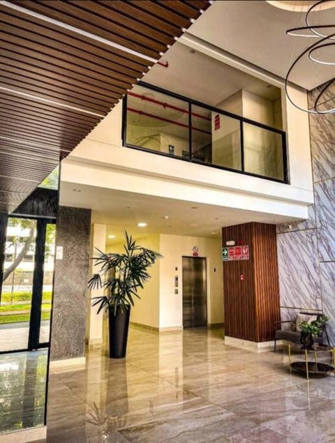 Day, Lobby or reception