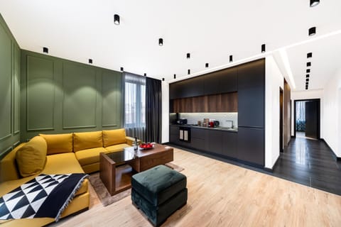 Kitchen or kitchenette, Living room, Seating area