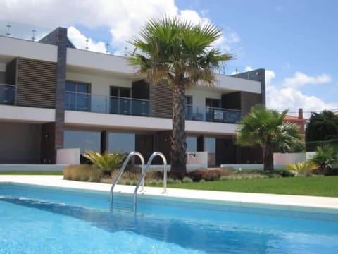 Property building, Garden view, Pool view, Swimming pool