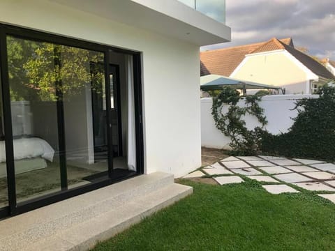 Stellenbosch - Winelands Living Solar Apartment in Stellenbosch