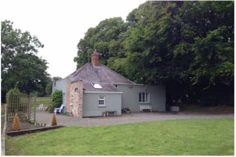 Apple Cottage -- Luxury Stay at Bellingham Estate House in Louth, Co. Louth, Ireland