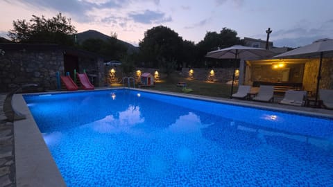 Night, Pool view, Swimming pool, sunbed