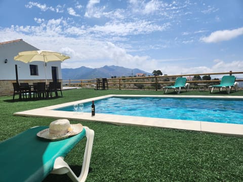 Mountain view, Swimming pool