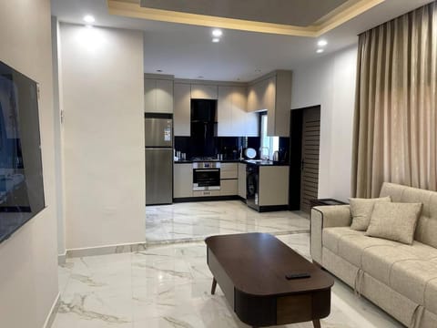 Kitchen or kitchenette, Living room