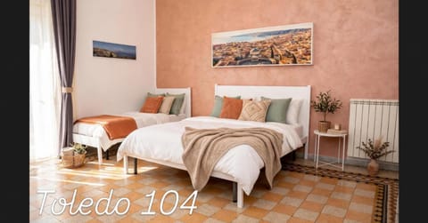 Bed, Living room, Photo of the whole room, Seating area, Bedroom, internet