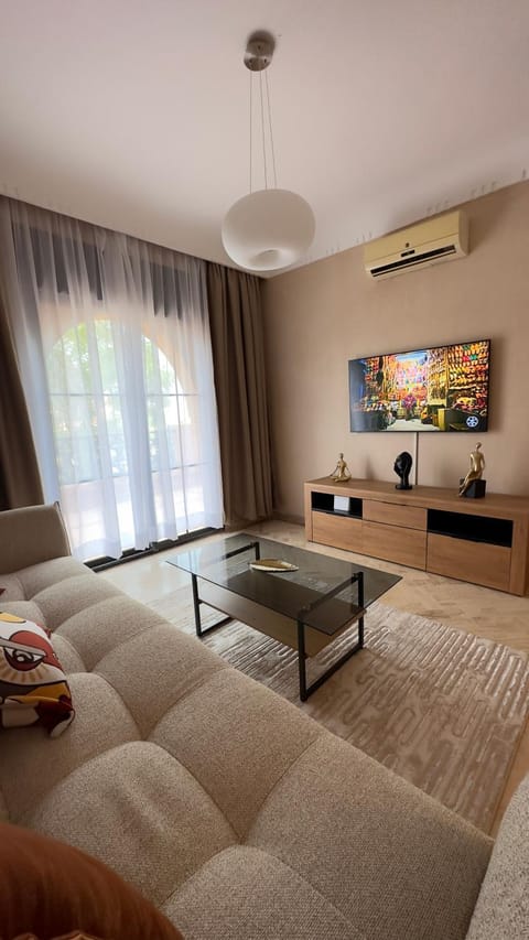TV and multimedia, Living room, air conditioner